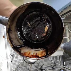 Can the lab washer clean heavy oil