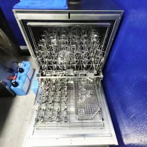 Cleaning machine does not drain or leak water for maintenance Cleaning machine does not drain or leak water for maintenance