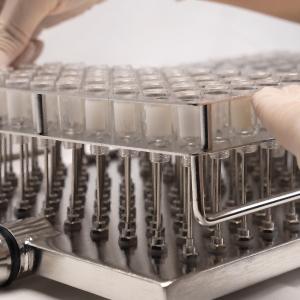 Are there too many sample vials and difficult to wash? Laboratory glassware washers double cleaning efficiency and upgrade cleanliness! Are there too many sample vials and difficult to wash? Laboratory glassware washers double cleaning efficiency and upgrade cleanliness!